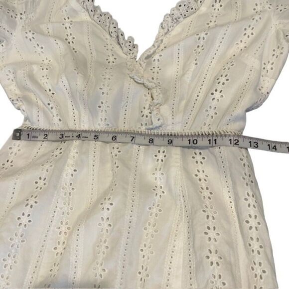 Finders Keepers Sundays Dress White Eyelet Open Back Ruffle Hem High Low Size 6 - Picture 12 of 14